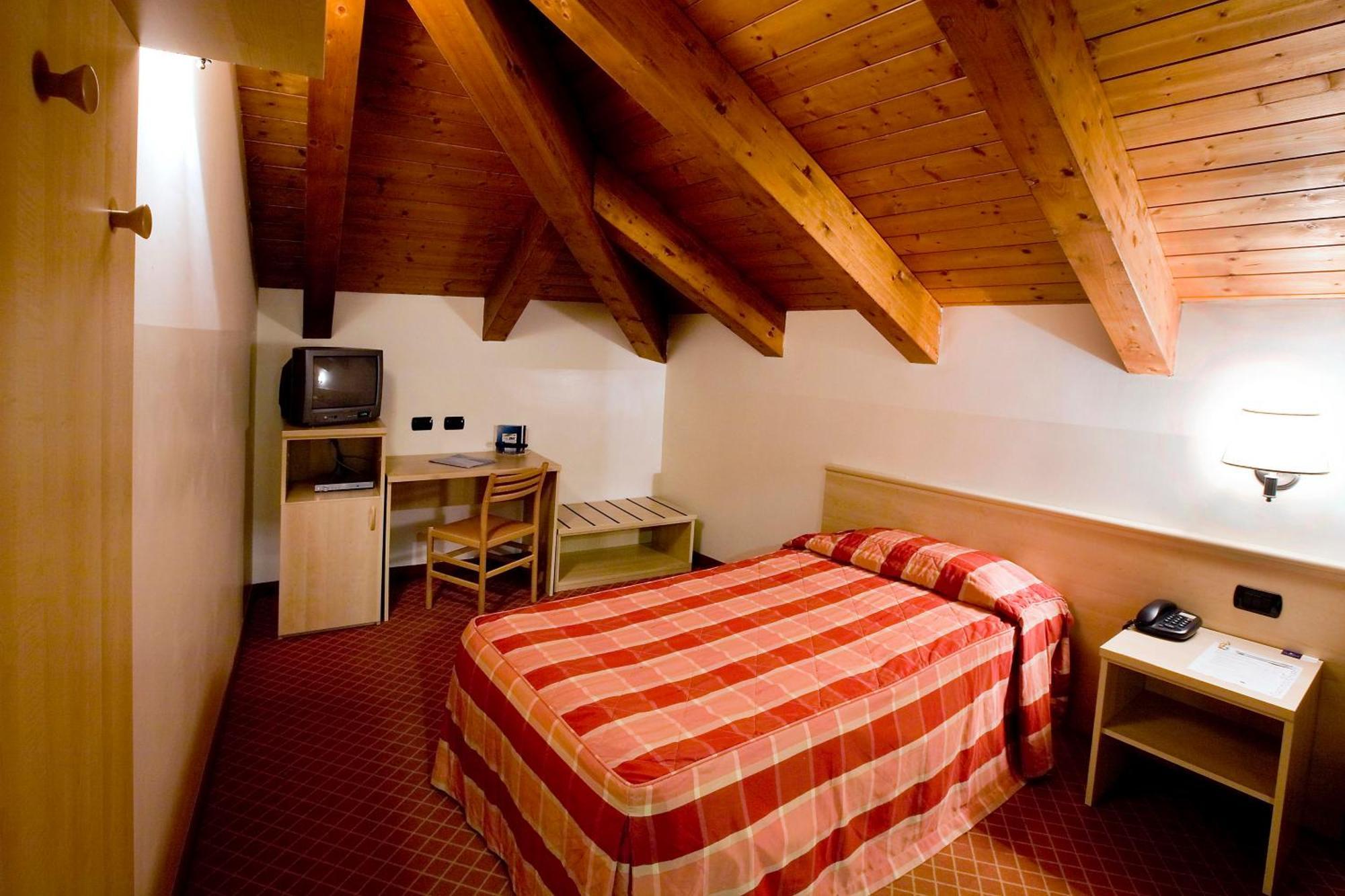Hotel Gallia Pianezza Eksteriør bilde